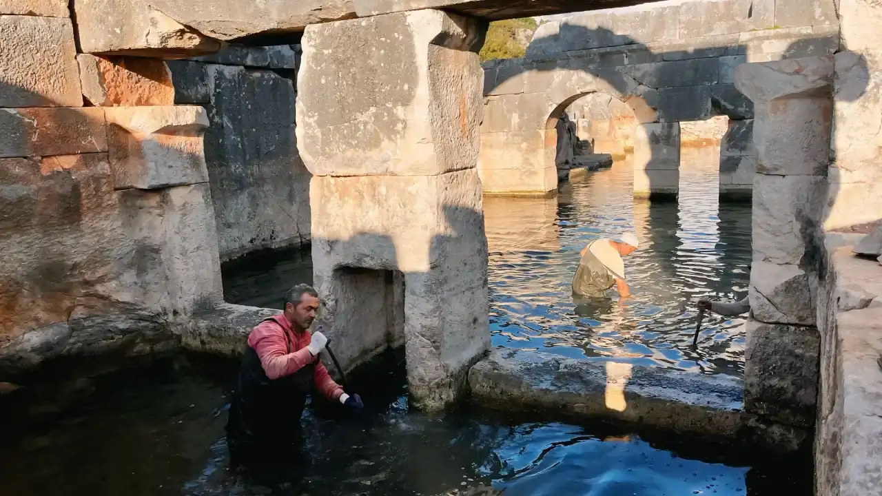 Demre’de 2 Bin Yıllık Şifalı Su Gün Yüzüne Çıkıyor 11